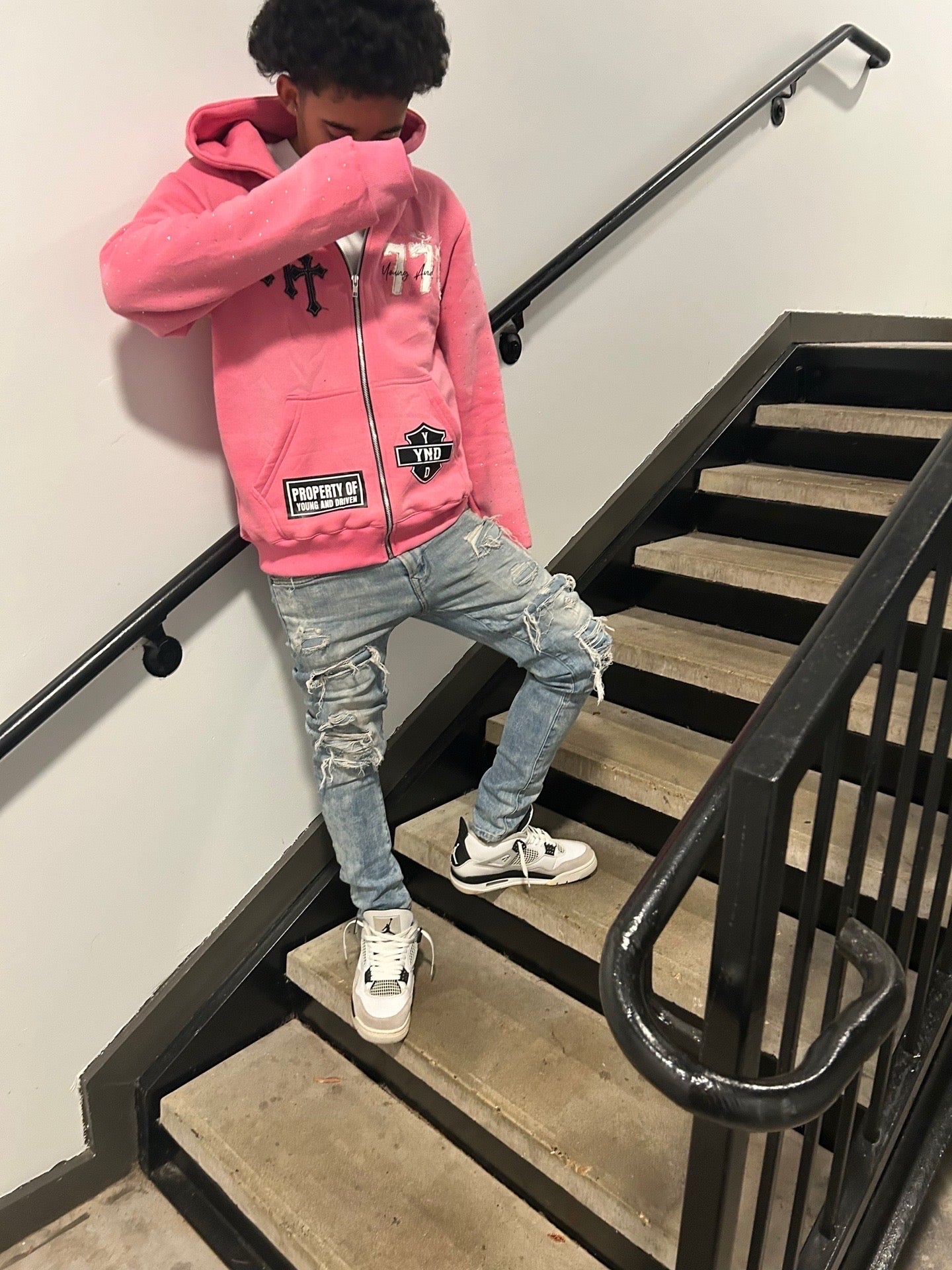 YND HOODIE